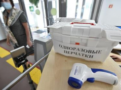 Роспотребнадзор продлил запрет на массовые мероприятия в школах до 1 января 2024 года