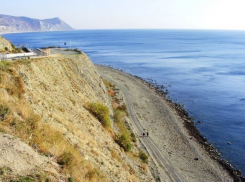 Пьяный отдыхающий упал с Высокого берега в Анапе