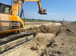 Объединение Супсехского шоссе и улицы Ленина в Анапе продолжается