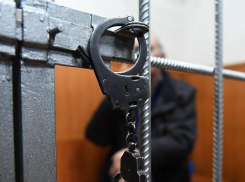 В Анапе во время суда подозреваемый в мошенничестве застройщик вскрыл себе вены