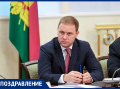 Василий Швец поздравил финансистов Анапы с профессиональным праздником