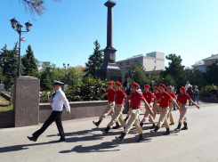 «15-летний парень разбирал и собирал автомат за 12 секунд» - в Анапе завершился военно-патриотический слёт