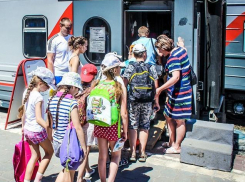 Анапские школьники смогут ездить на поездах за полцены