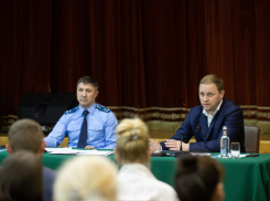 Строительство тротуаров и ремонт дорог: мэр Анапы ответил на вопросы местных жителей