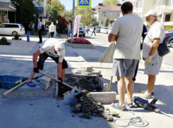 Первый замглавы Анапы Сергей Петров призвал не сидеть в кабинетах, а разговаривать с людьми