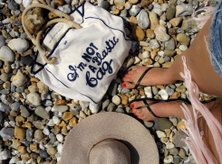 А пусть ослепнут, с такими словами она переоделась на глазах у изумленных туристов в Анапе