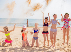 Мэр города Василий Швец поздравил анапчан и гостей курорта с Днем защиты детей