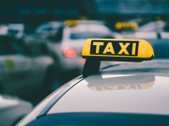 Операторов такси в Анапе будут штрафовать за сотрудничество с водителями-нелегалами