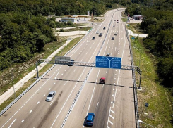 Президент поручил проработать вопрос о строительстве дороги к Черному морю 