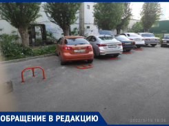 Анапчанка возмущена, что во дворе многоэтажки не дают припарковать авто