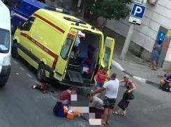 По соседству с Анапой мотоциклист насмерть сбил 80-летнюю пенсионерку