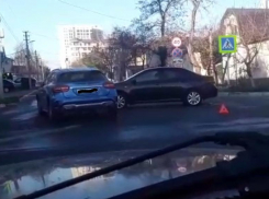 За два дня в Анапе на улице Шевченко - два ДТП