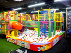 «Городу детей» в Анапе на ул. Астраханская 108 4 ОКТЯБРЯ Исполняется 1 год 