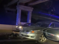 На трассе под хутором Воскресенский под Анапой сбили самокатчика