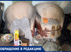 Бомжи оккупировали заброшенное здание на улице Промышленной в Анапе