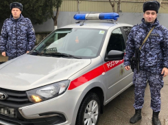 В Анапе сотрудники Росгвардии помогли потерявшейся пенсионерке вернуться домой 