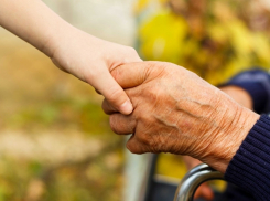 В Анапе 79-летней женщине-инвалиду срочно требуется помощь