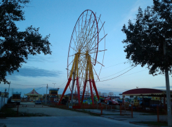 В день свежего ананаса в Анапе дождливо и пасмурно