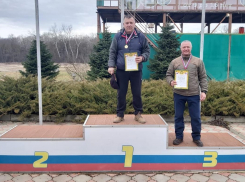 Зачем анапчанини разбил почти сто тарелок?