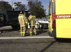 В шокирующем ДТП под Анапой пострадали трое взрослых и двое детей