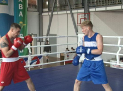 В Анапе проходит всероссийский турнир по боксу среди мужчин 19-40 лет