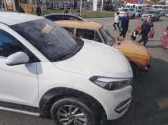 Сегодня вечером в Анапе «шестёрка» столкнулась с иномаркой