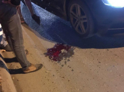 Кровь на асфальте: в Анапе девушку-пешехода увезли на «скорой»