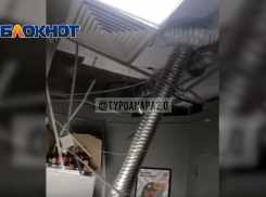 «Хорошо, что не на голову» – в «Пятерочке» в Анапе обвалился потолок