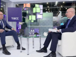 «Песок чище, чем на Лазурном берегу»: Чернышенко высказался о пляжах Анапы на ПМЭФ