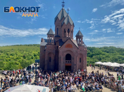 Символ объединения народов: в Анапе прошел праздник Хачкар