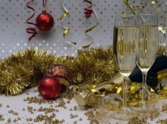 Больше роскоши и блеска: как украсить дом к Году Дракона и поймать удачу