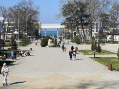 Весна по календарю:в Анапе становится теплее