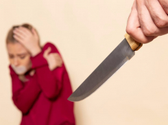 Ограбление по-анапски: мужчина с ножом напал на женщину-кассира и хотел забрать деньги