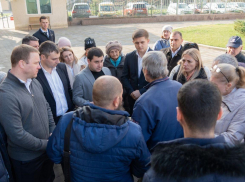 Замминистра строительства и ЖКХ РФ проверил условия проживания беженцев в Анапе