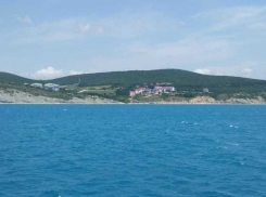 А знаете, почему летом в Анапе в море бывает холодная вода?