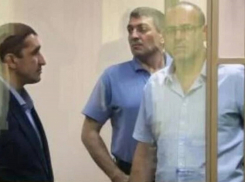 Бандит из Анапы пытался дать взятку сотруднику СИЗО для улучшения условий содержания экс-полицейского