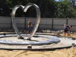 В Анапе у нового фонтана появилось своё сердце