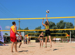 Анапчане приняли участие в турнире, посвященном столетнему юбилею отечественного волейбола 