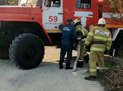 В Цибанобалке под Анапой автомобиль сгорел прямо в гараже
