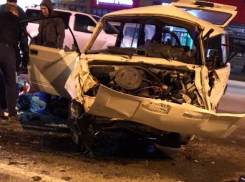 Машины - в хлам, есть жертвы: первые подробности тяжелой аварии под Анапой