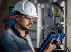 Электрики работают – анапчане сидят без электричества: где его не будет в Анапе 8 апреля