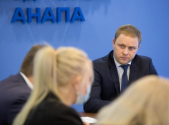 Мэр Анапы: «На столах у детей должны быть преимущественно кубанские продукты»