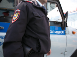 В станице Варениковской полицейские задержали мужчину, оставив его детей на улице