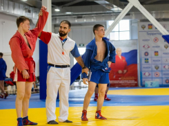 Первый командный казачий турнир по самбо прошёл в Анапе