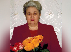 Лариса Ивановна была для нас классным руководителем и мамой 