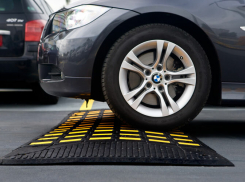 Анапчанин Евгений Орлов считает, что на улице Рождественской нужны «лежачие полицейские»