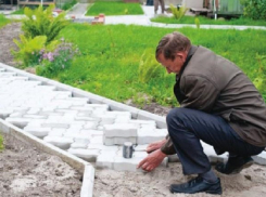 Еще около 20 млн рублей направят на обустройство и ремонт тротуаров в поселениях Анапы