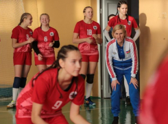 Сборная края по волейболу во главе с анапчанкой разгромила соперников со счётом 3:0