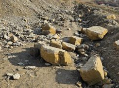 Проезда на 400 ступеней в Анапе больше нет: произошел обвал грунта