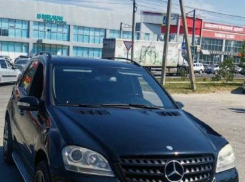 Водитель Mercedes пересёк две сплошные и был найден полицией Анапы